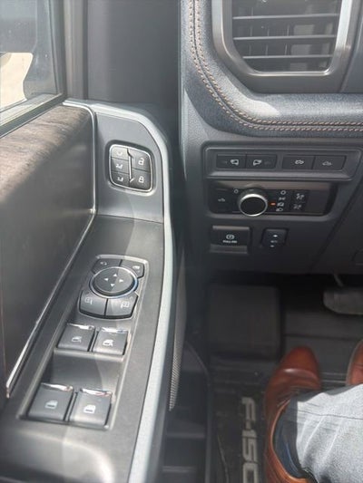 2023 Ford F-150 Lightning Lariat