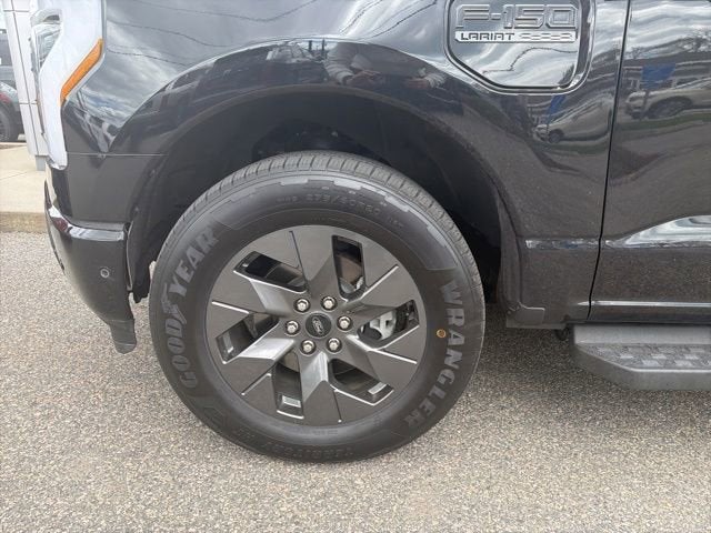 2023 Ford F-150 Lightning Lariat