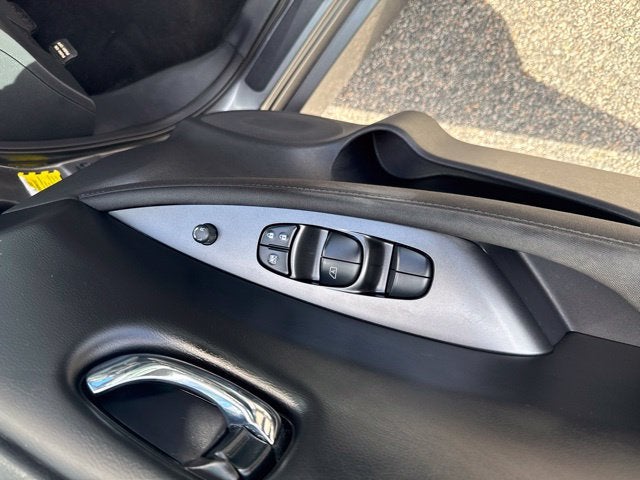 2019 Nissan LEAF S