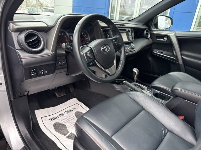 2017 Toyota RAV4 SE