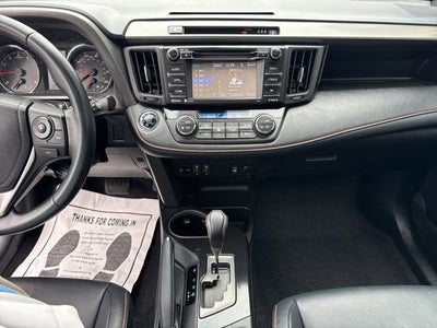 2017 Toyota RAV4 SE