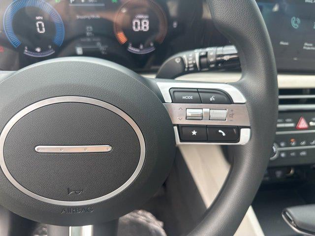 2025 Hyundai TUCSON SE