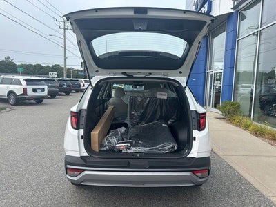 2025 Hyundai TUCSON SE