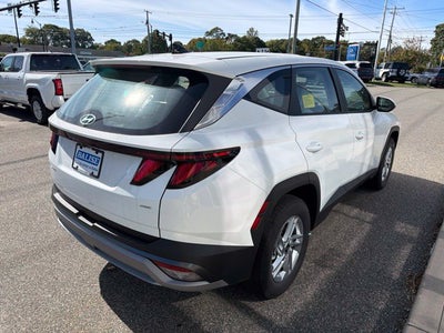 2026 Hyundai TUCSON SE