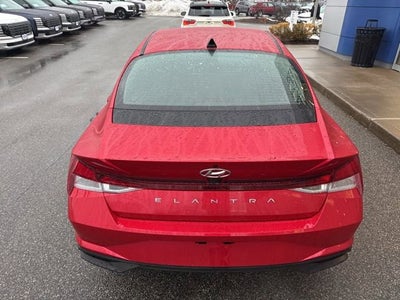 2023 Hyundai ELANTRA SEL