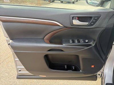 2014 Toyota Highlander Hybrid Limited Platinum