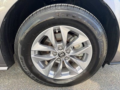 2024 Toyota Sienna LE