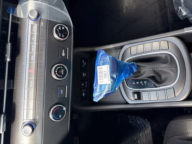 2027 Hyundai KONA SE