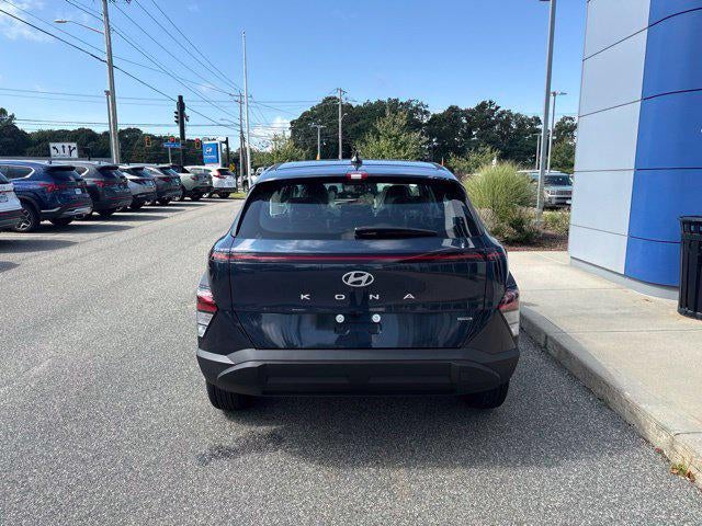 2027 Hyundai KONA SE