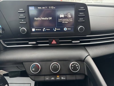 2025 Hyundai ELANTRA SE