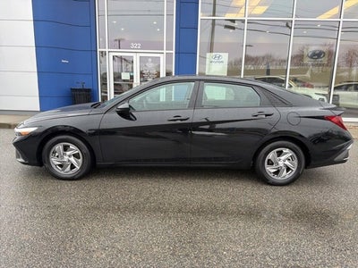 2025 Hyundai ELANTRA SE