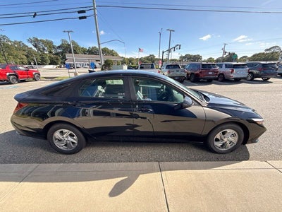 2026 Hyundai ELANTRA SE
