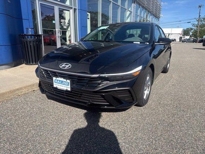 2026 Hyundai ELANTRA SE