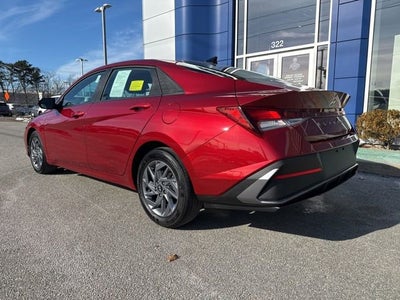2024 Hyundai ELANTRA SEL