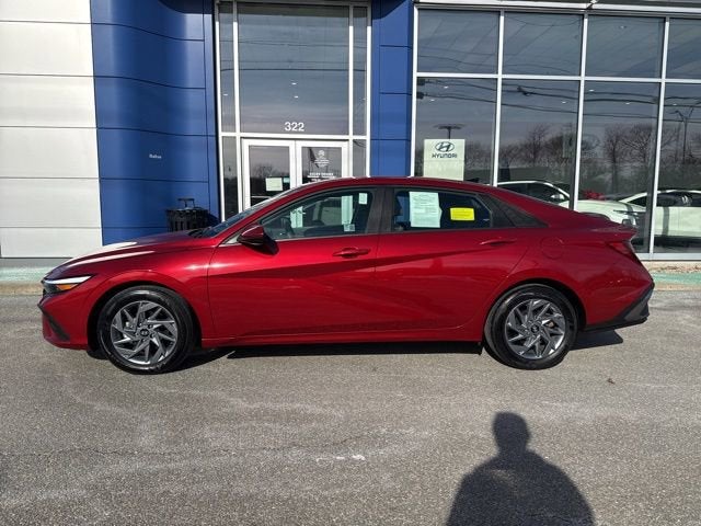 2024 Hyundai ELANTRA SEL