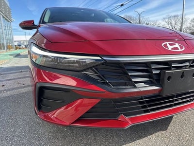 2024 Hyundai ELANTRA SEL