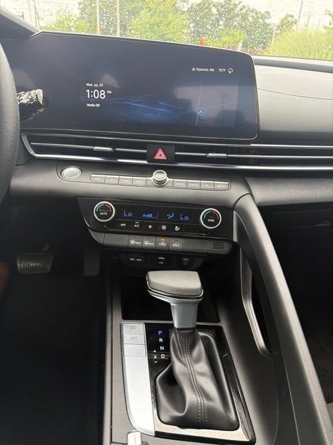 2024 Hyundai Elantra SEL - Photo 14