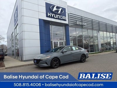 2022 Hyundai ELANTRA SEL