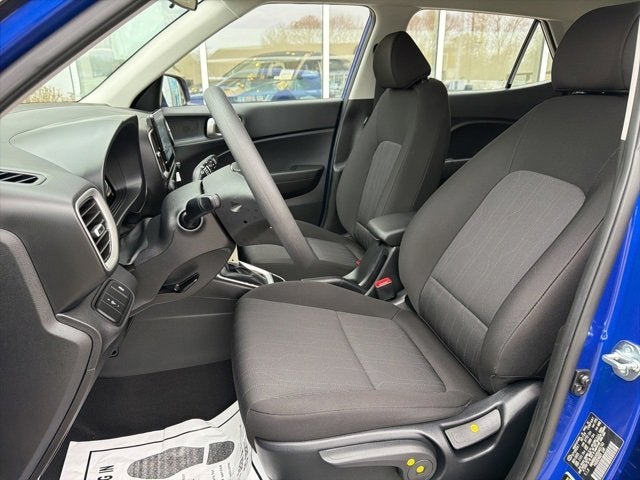 2025 Hyundai VENUE SE