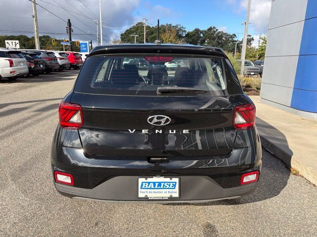 2026 Hyundai VENUE SE