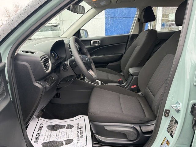 2025 Hyundai VENUE SE