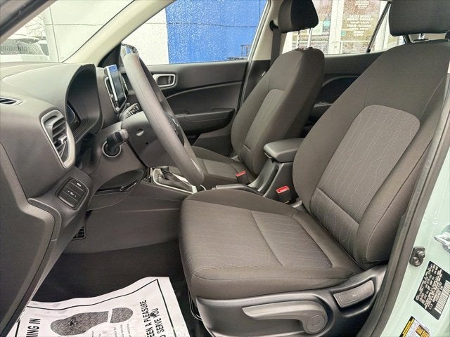 2025 Hyundai VENUE SE