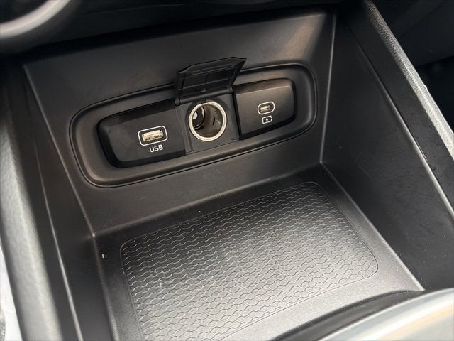 2025 Hyundai VENUE SE