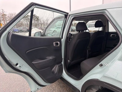 2025 Hyundai VENUE SE