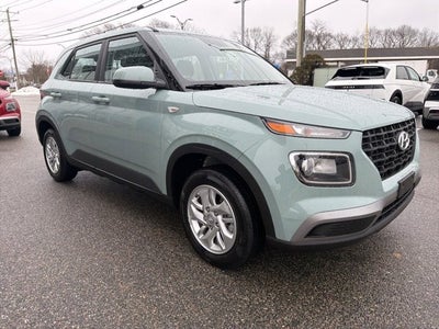 2025 Hyundai VENUE SE