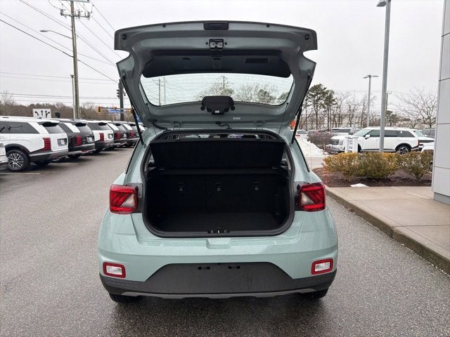 2025 Hyundai VENUE SE