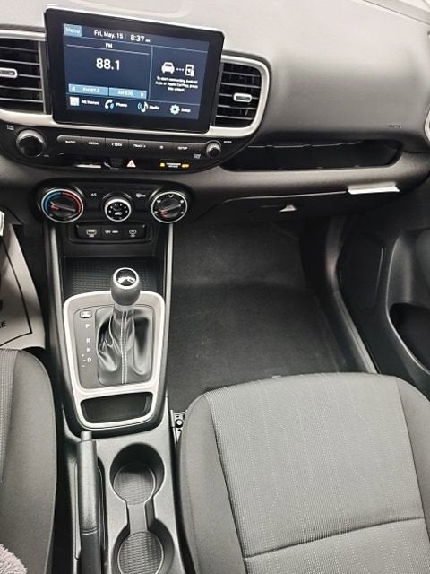 2026 Hyundai VENUE SE