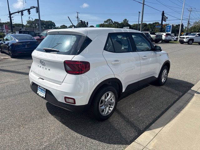 2026 Hyundai VENUE SE