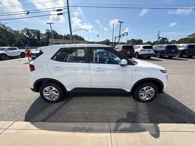 2026 Hyundai VENUE SE