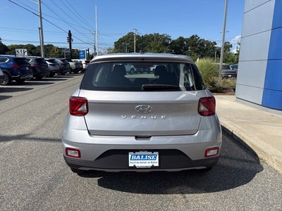 2026 Hyundai VENUE SE