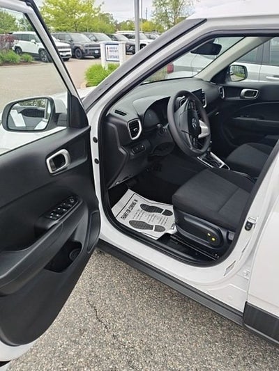 2026 Hyundai VENUE SE
