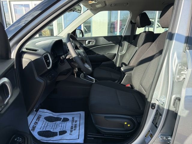 2025 Hyundai VENUE SE