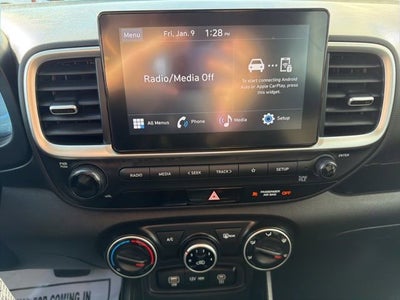 2025 Hyundai VENUE SE