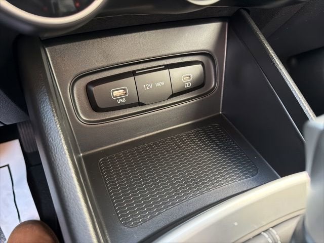 2025 Hyundai VENUE SE