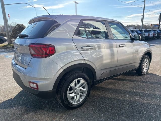 2025 Hyundai VENUE SE