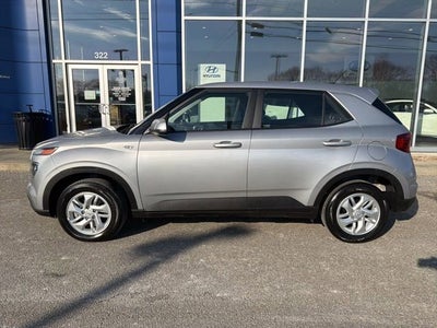 2025 Hyundai VENUE SE