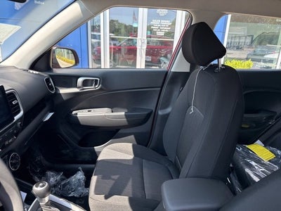 2025 Hyundai VENUE SE