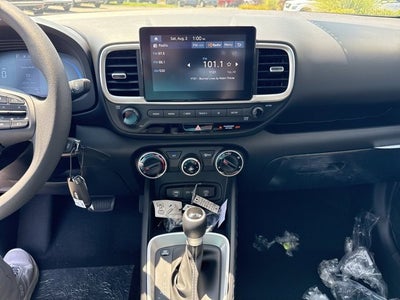 2025 Hyundai VENUE SE