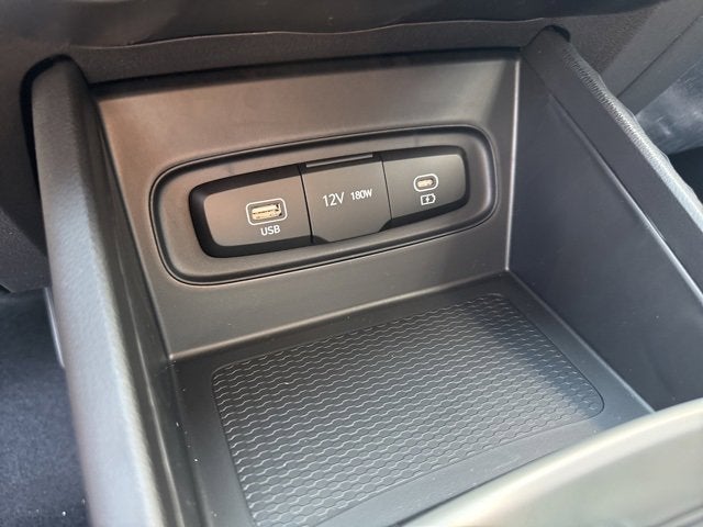 2025 Hyundai VENUE SE