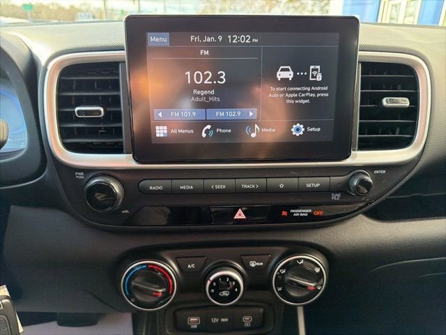 2025 Hyundai VENUE SE