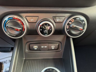 2025 Hyundai VENUE SE