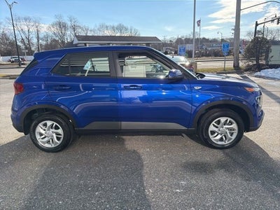 2025 Hyundai VENUE SE