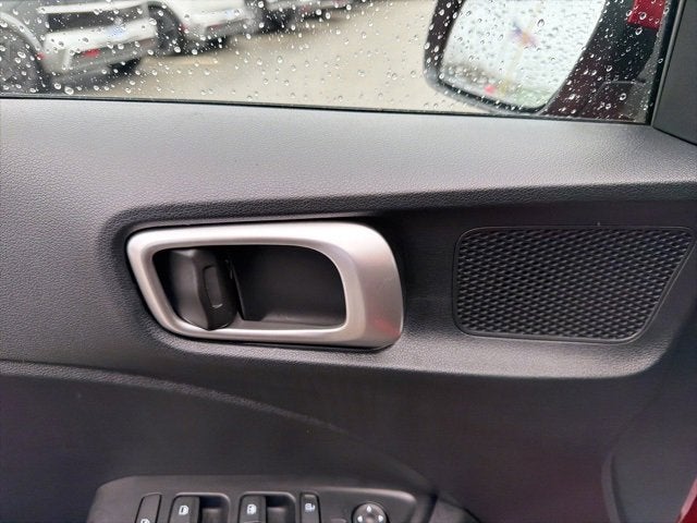 2025 Hyundai VENUE SE