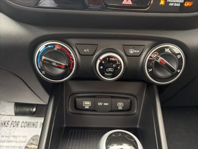 2025 Hyundai VENUE SE