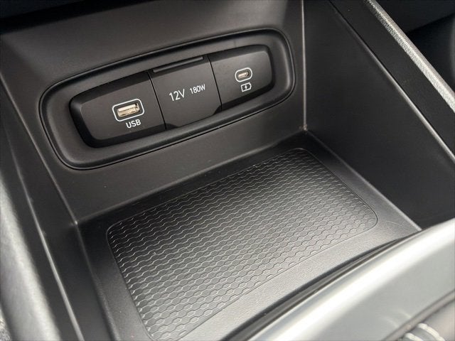 2025 Hyundai VENUE SE