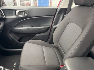 2025 Hyundai VENUE SE